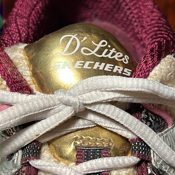 Skechers D’Lites Woman’s size 8.5 Running Shoes - Picture 5 of 12